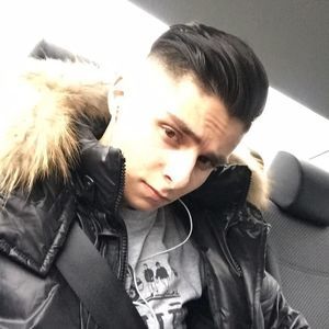 Meet your Posher, Étienne